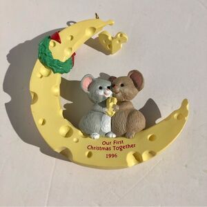 1996 OUR FIRT CHRISTMAS TOGETHER HALLMARK KEEPSAKE ORNAMENT VINTAGE COLLECTION